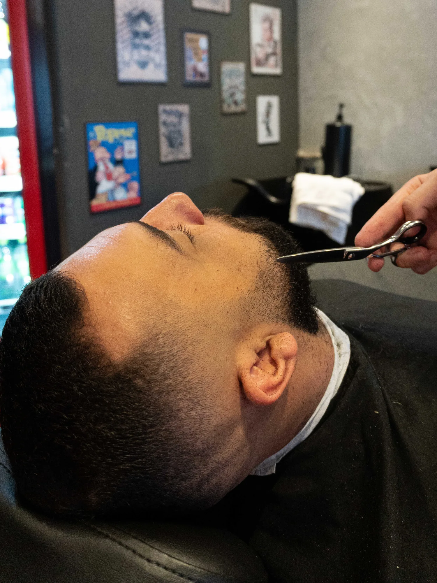 Barbearia Vikings em atendimento